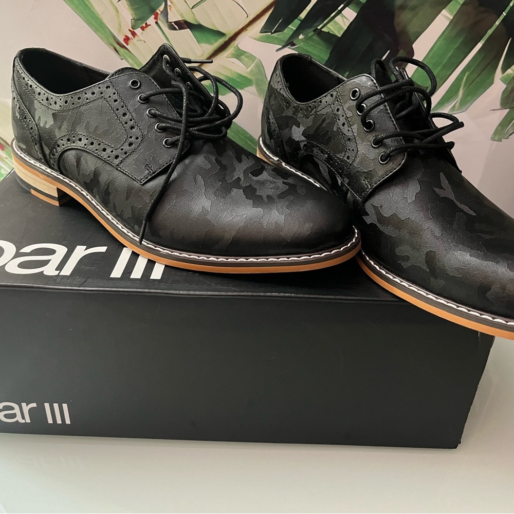 Bar 111 camp dressing shoes for men size 9